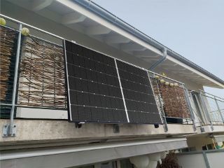 Solarstrom vom Balkon: Das müssen Mieter*innen wissen